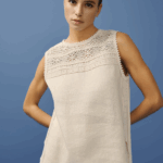 Top femme beige en lin naturel, léger et raffiné.