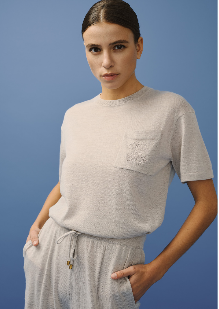 T-shirt femme taupe en laine, élégant et confortable.