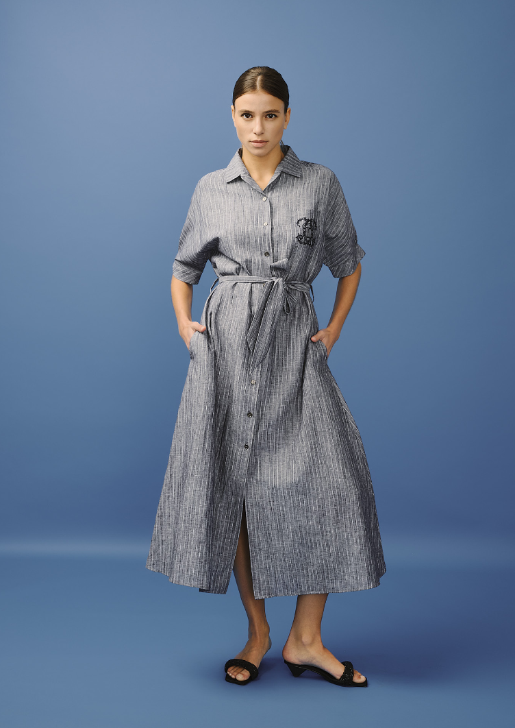 Robe femme grise en lin et coton, fluide et élégante.
