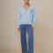 Gilet femme bleu en cachemire, doux et élégant.